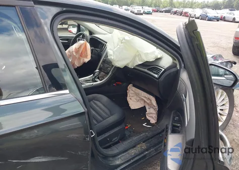 2015 Ford Fusion Hybrid Se from USA, damaged, VIN 3FA6P0LU2FR156012